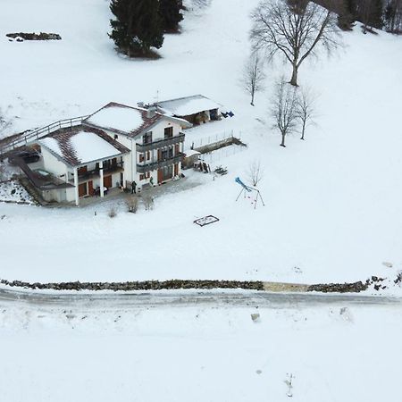 Garni Fobbie Hotel Brentonico Bagian luar foto